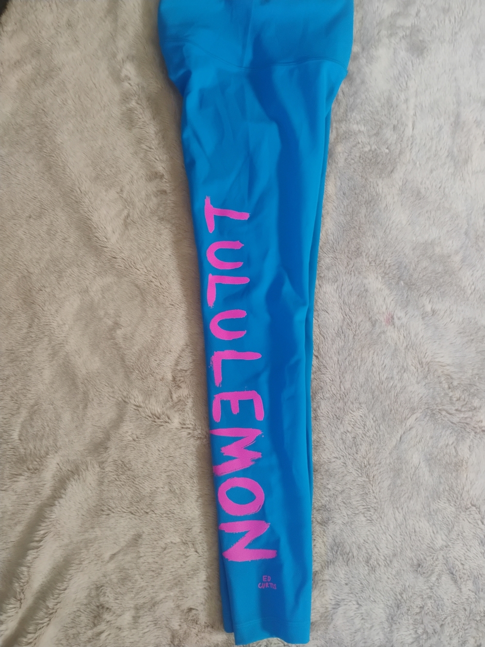 Lululemon Bright Blue Leggings with Pink Logo Size 4